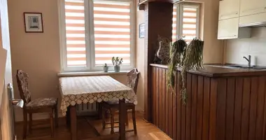 Mieszkanie 4 pokoi w Poznań, Polska