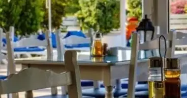 Hôtel dans Pýla, Chypre