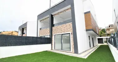 Casa 6 habitaciones en Nilufer, Turquía