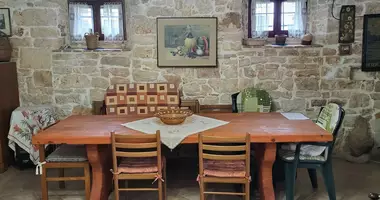 Dom wolnostojący 4 pokoi w Porec, Chorwacja