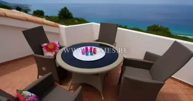 Вилла в Zambrone, Италия