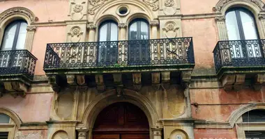 Propiedad comercial 553 m² en Palazzolo Acreide, Italia