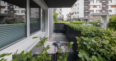 Квартира 3 комнаты в Варшава, Польша