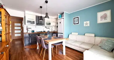 Mieszkanie 4 pokoi w Piaseczno, Polska