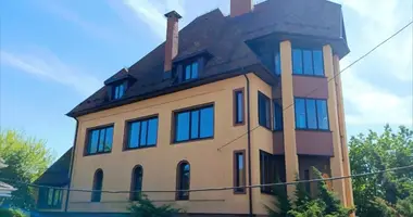 Cottage 5 bedrooms in Homyel, Belarus