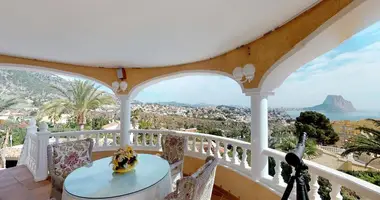 7 bedroom house in Calp, Spain
