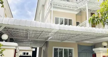 Casa 6 habitaciones en Sangkat Chbar Ampov Ti Muoy, Camboya