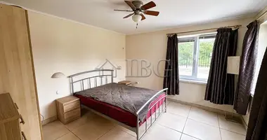 Дом 4 комнаты в Nova Kamena, Болгария