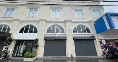 Casa 8 habitaciones en Sangkat Phnom Penh Thmei, Camboya