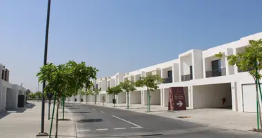 Dom 6 pokojów w Mina Al arab, Emiraty Arabskie