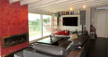 Apartamento 4 habitaciones en Desenzano del Garda, Italia