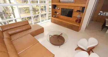 Apartamento 4 habitaciones en Regiao Geografica Imediata do Rio de Janeiro, Brasil