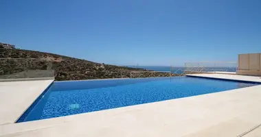 Villa 4 bedrooms in Kouklia, Cyprus