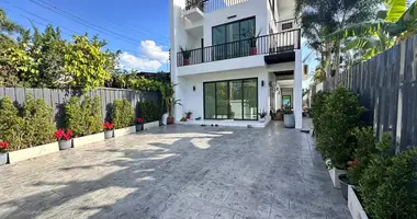 Maison de ville 3 chambres dans Huai Yai, Thaïlande