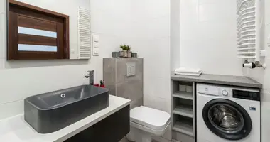 Квартира 2 комнаты в Малопольское воеводство, Польша