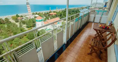 Mieszkanie 3 pokoi w Batumi, Gruzja