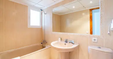 2 bedroom apartment in Calp, Spain