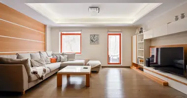 Wohnung 4 zimmer in Riga, Lettland