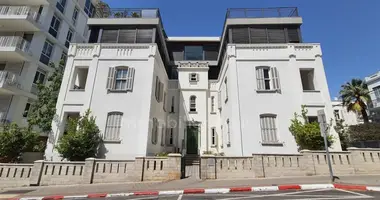 4 room apartment in Tel-Aviv, Israel