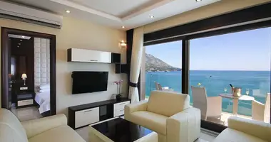 Wohnung 2 Schlafzimmer in Becici, Montenegro