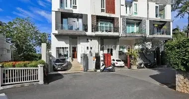Apartamento 3 habitaciones en Karon, Tailandia