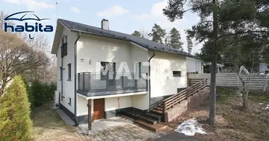 Casa 5 habitaciones en Helsinki sub region, Finlandia