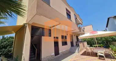 Maison 4 chambres dans Bashkia Durres, Albanie