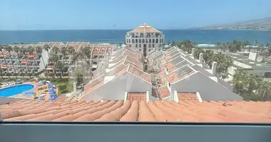 3 bedroom apartment in Arona, Spain