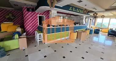 Restaurant 143 m² in Bashkia Durres, Albania