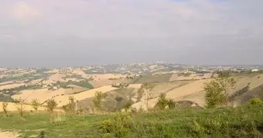 Grundstück in Monte Vidon Corrado, Italien