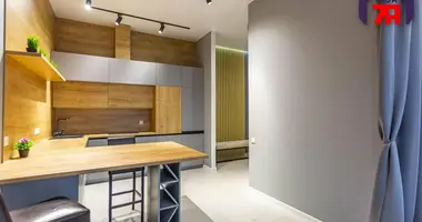 Apartamento 3 habitaciones en Minsk, Bielorrusia