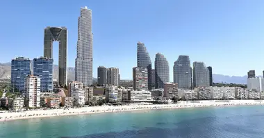 Mieszkanie 4 pokoi w Benidorm, Hiszpania