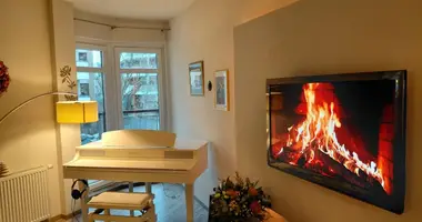 Квартира 4 комнаты в Варшава, Польша