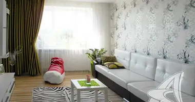 Квартира 3 комнаты в Мухавецкий сельский Совет, Беларусь