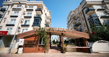 1 bedroom apartment in Konyaalti, Turkey