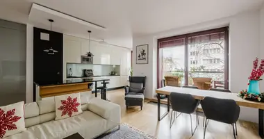 Квартира 3 комнаты в Варшава, Польша