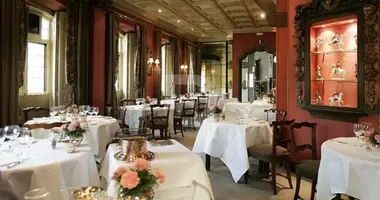 Ресторан, кафе 1 049 м² в Испания