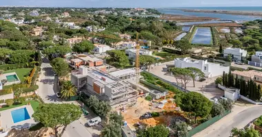 Дом 6 спален в Loule, Португалия