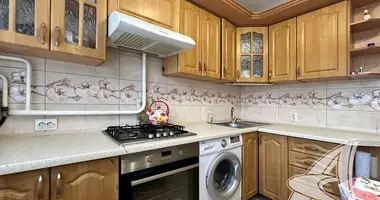 Apartamento 4 habitaciones en Muchaviecki sielski Saviet, Belarús