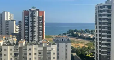 Mieszkanie 4 pokoi w Akdeniz, Turcja