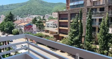 Budva | Long-term lease of a spacious 3-bedroom apartment w Budva, Czarnogóra