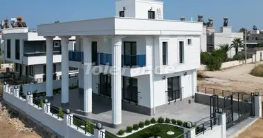 Villa 4 habitaciones en Akdeniz, Turquía
