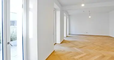 4 room apartment in Vienna, Austria