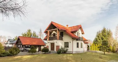 Дом 5 комнат в Sade Budy, Польша