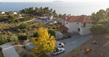 6 bedroom house in Neos Marmaras, Greece