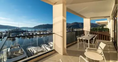 Apartamento 2 habitaciones en Tivat, Montenegro