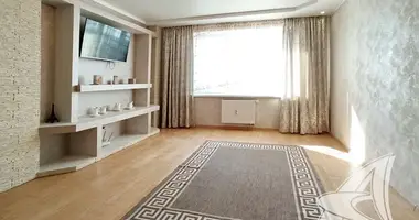 Mieszkanie 3 pokoi w Muchaviecki sielski Saviet, Białoruś
