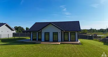 Maison 4 chambres dans Liepaja, Lettonie