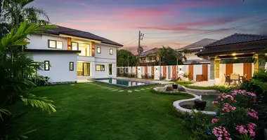 Apartamento 4 habitaciones en Si Sunthon, Tailandia