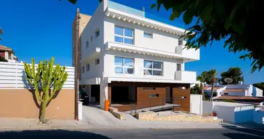 Apartment 8 bedrooms in Germasogeia, Cyprus